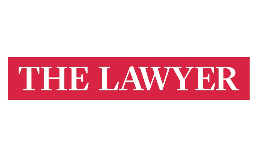 Una imagen que muestra el logotipo de una publicación legal con el texto 'THE LAWYER'.